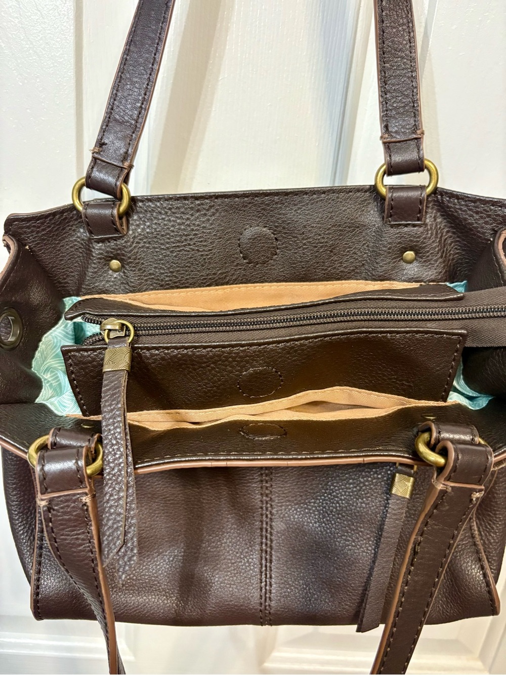 The Sak Dark Brown Leather Shoulder Bag - Picture 3 of 7